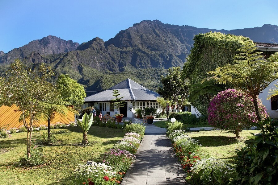 Activités en famille avec des enfants à La Réunion entre nature, plage et montagne