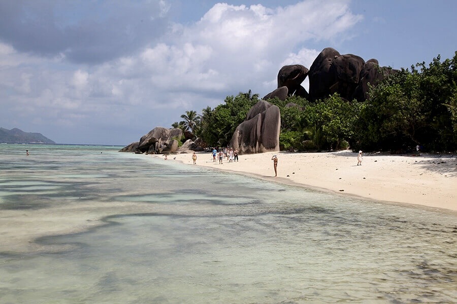 Plage Anse Source d’Argent située sur la plantation L’Union Estate à La Digue, Seychelles