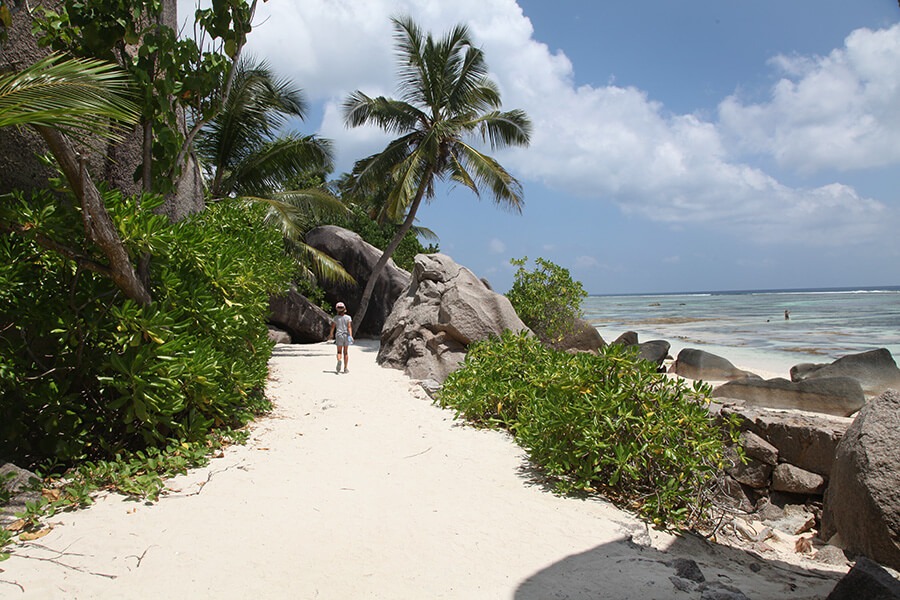 Chemin vers Anse Source d’Argent